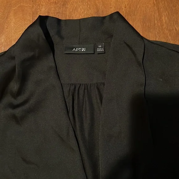 Apt 9 Black Blouse XS long sleeve - Picture 3 of 9